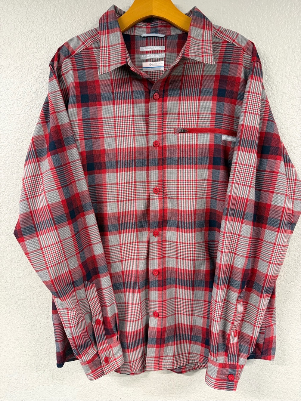 Columbia Sportswear Company Men’s Red  & Gray Plaid Long-Sleeve Button-Down